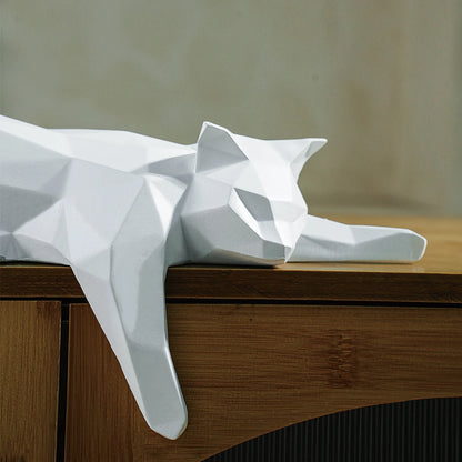 Noir Form — Sculptural Cat Object